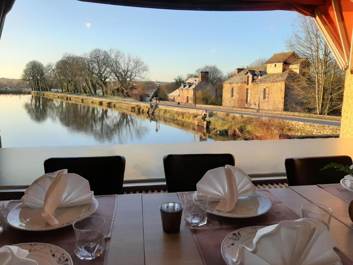 Hotel Restaurant Du Lac Combourg Eksteriør billede